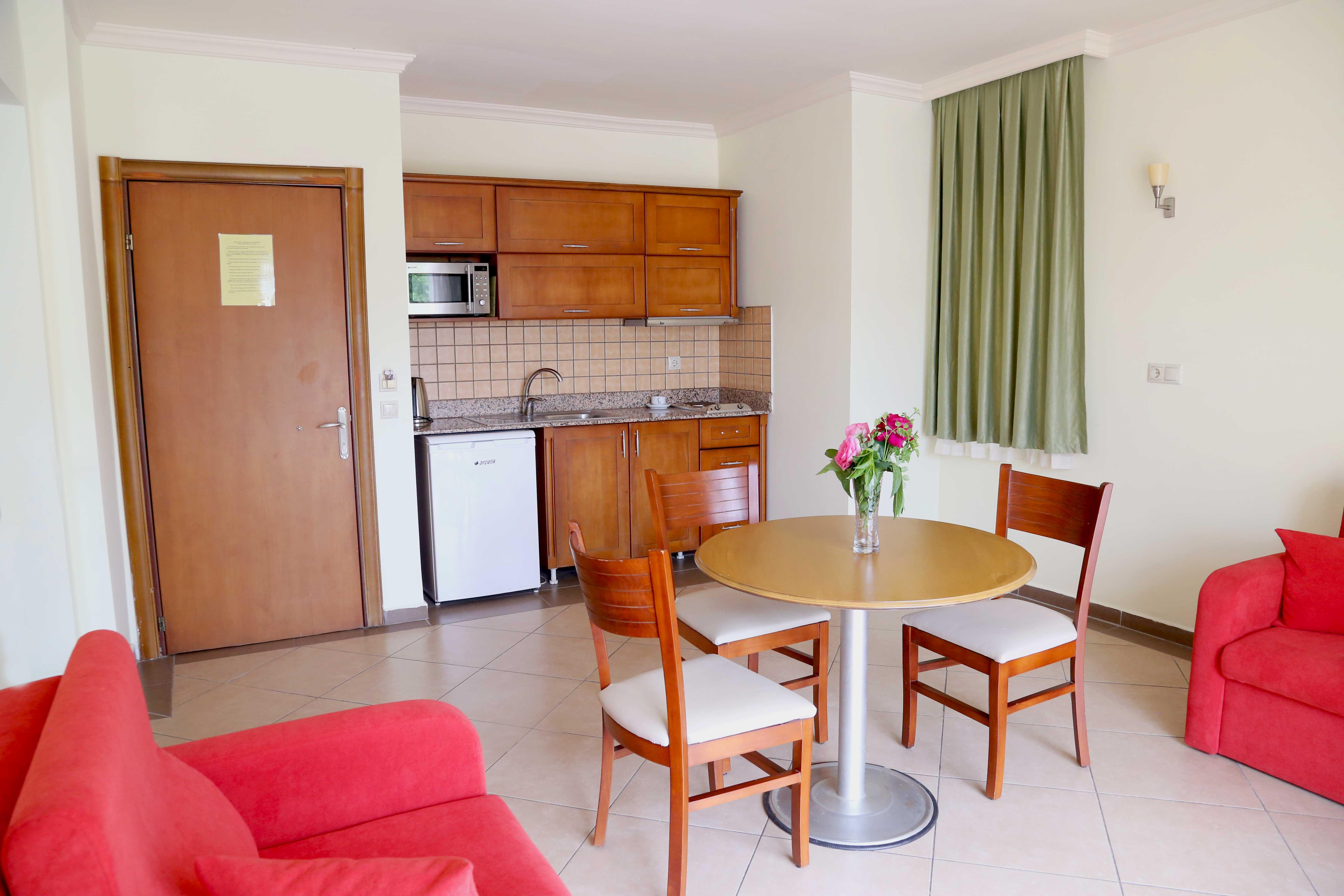 Club Karakas Apart Otel 马尔马里斯 外观 照片