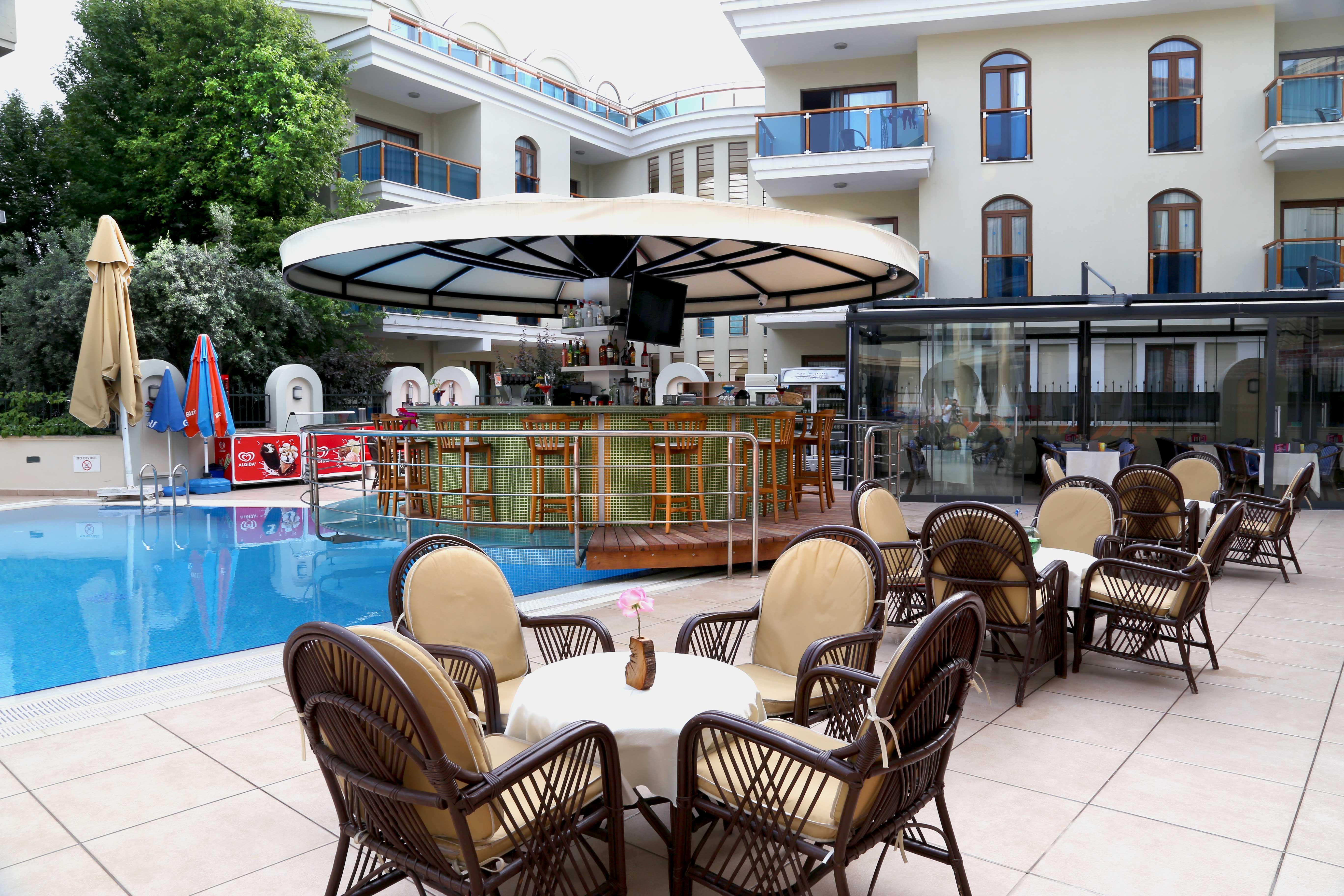 Club Karakas Apart Otel 马尔马里斯 外观 照片