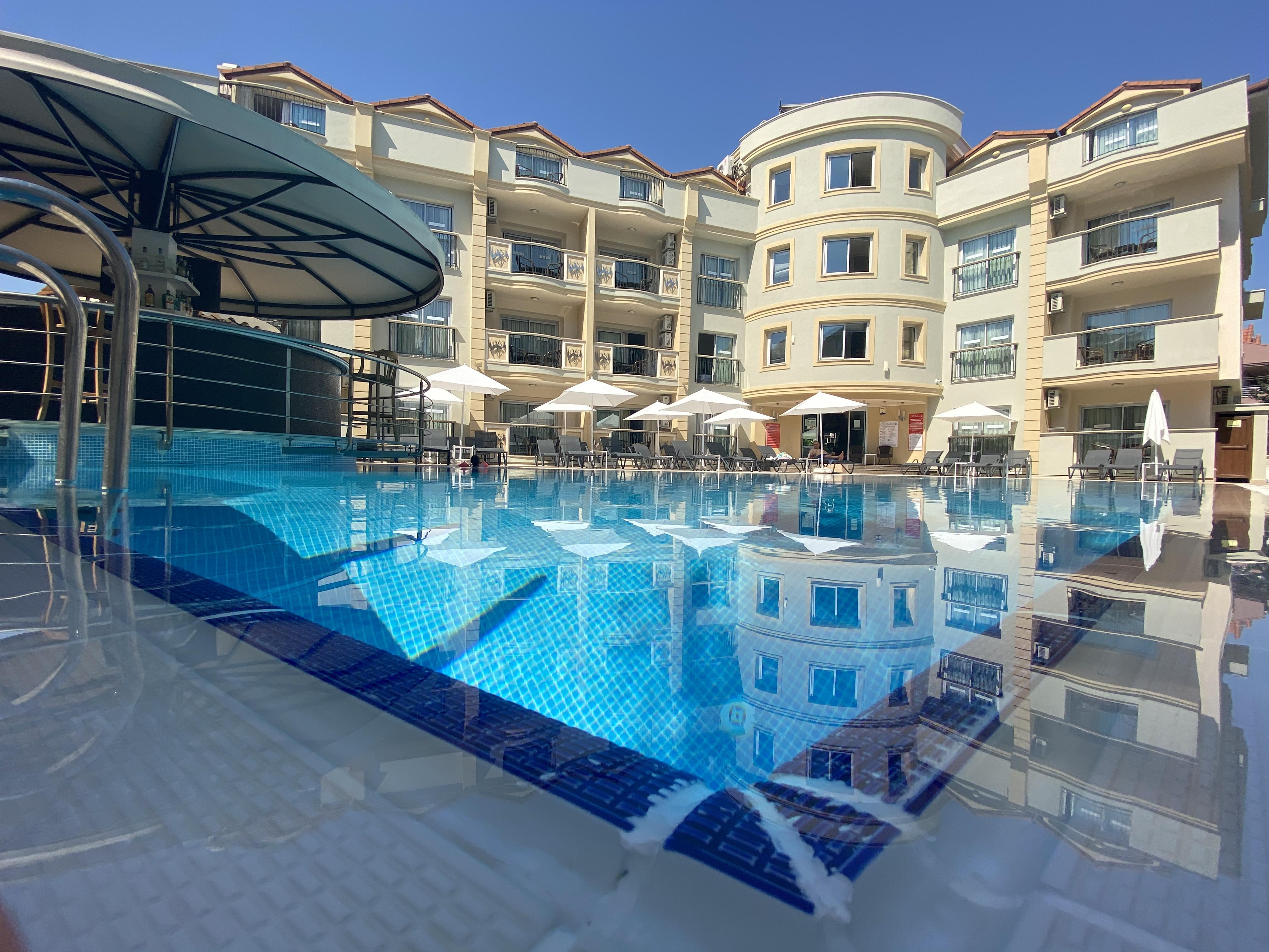 Club Karakas Apart Otel 马尔马里斯 外观 照片