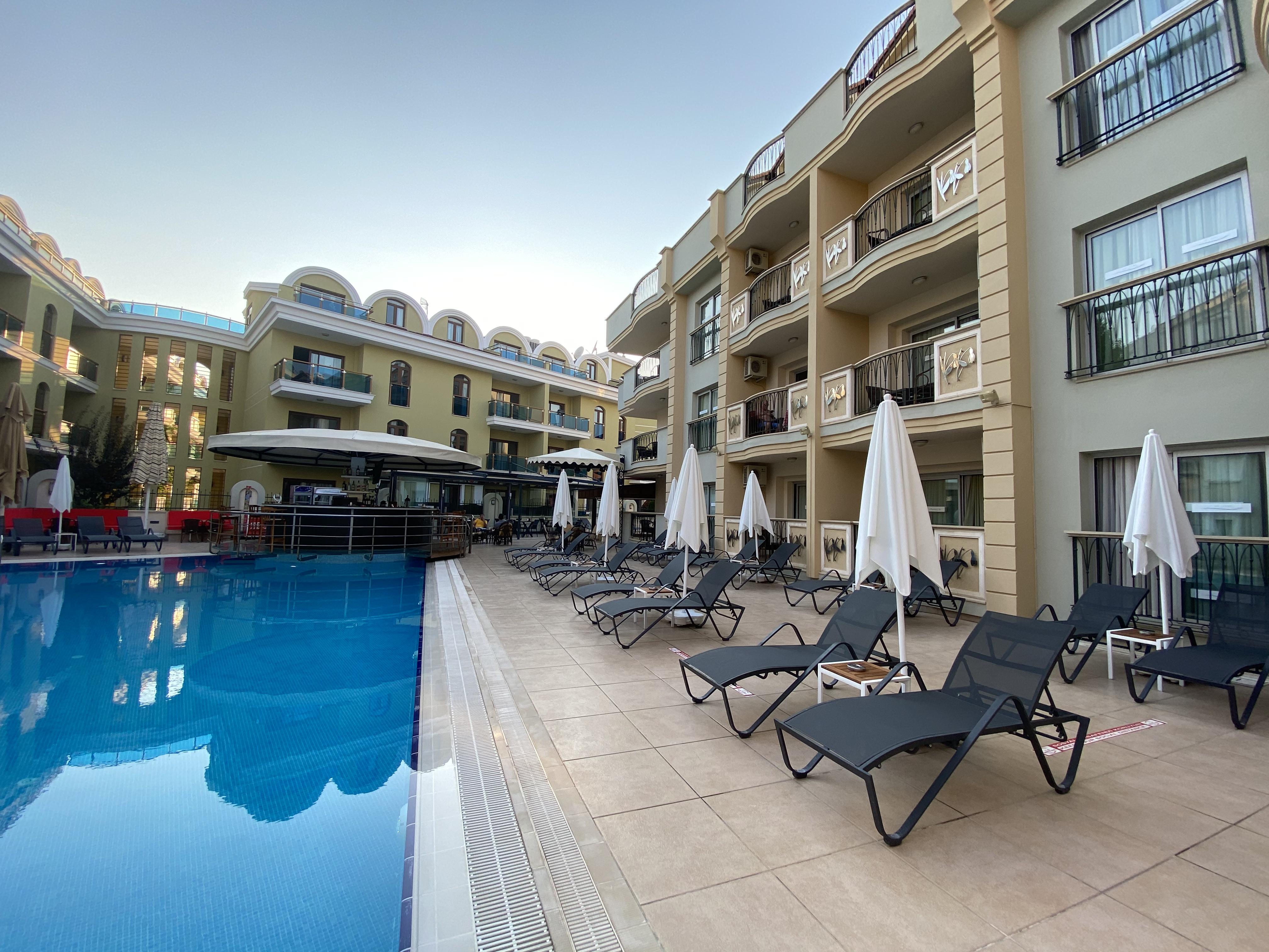 Club Karakas Apart Otel 马尔马里斯 外观 照片