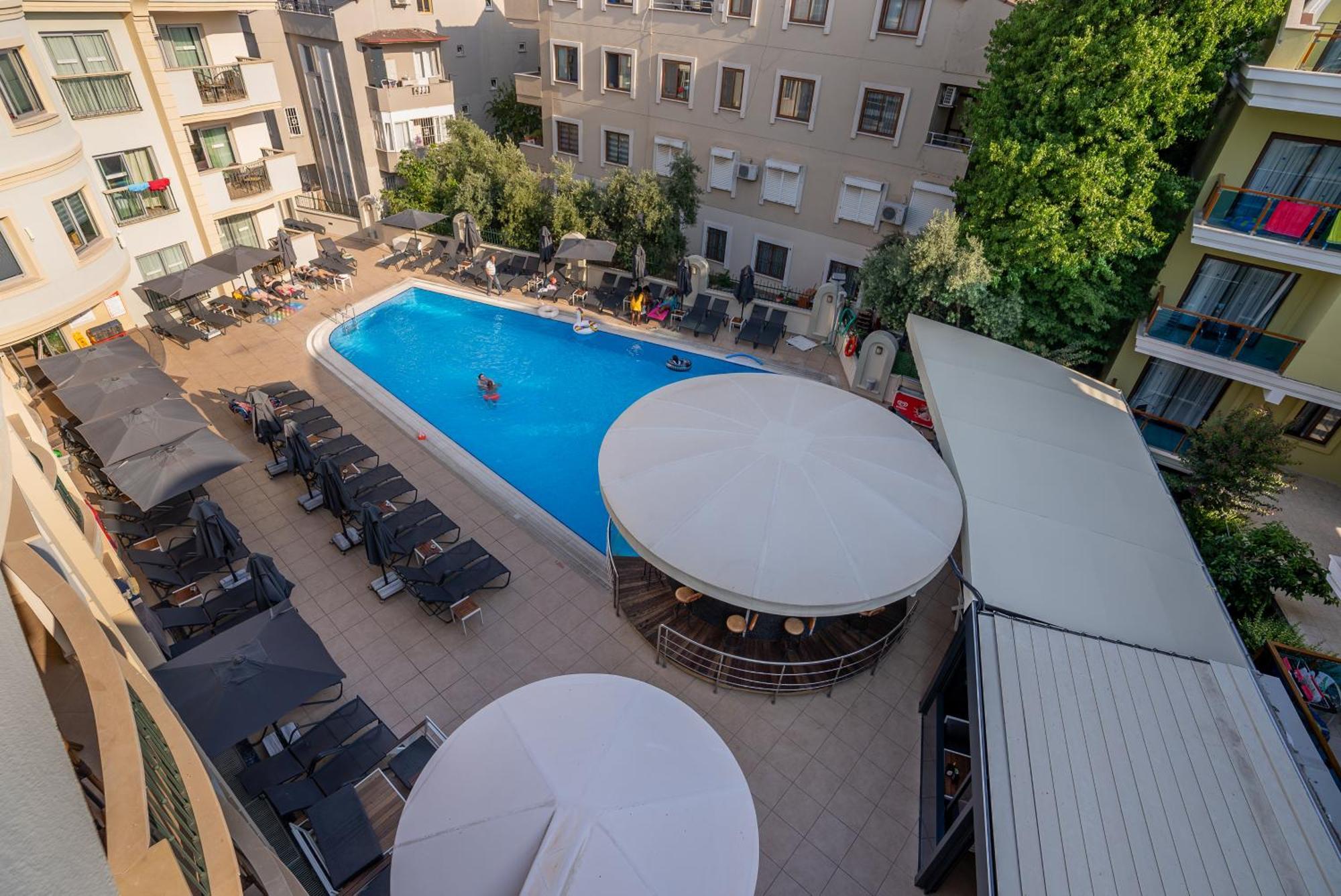 Club Karakas Apart Otel 马尔马里斯 外观 照片