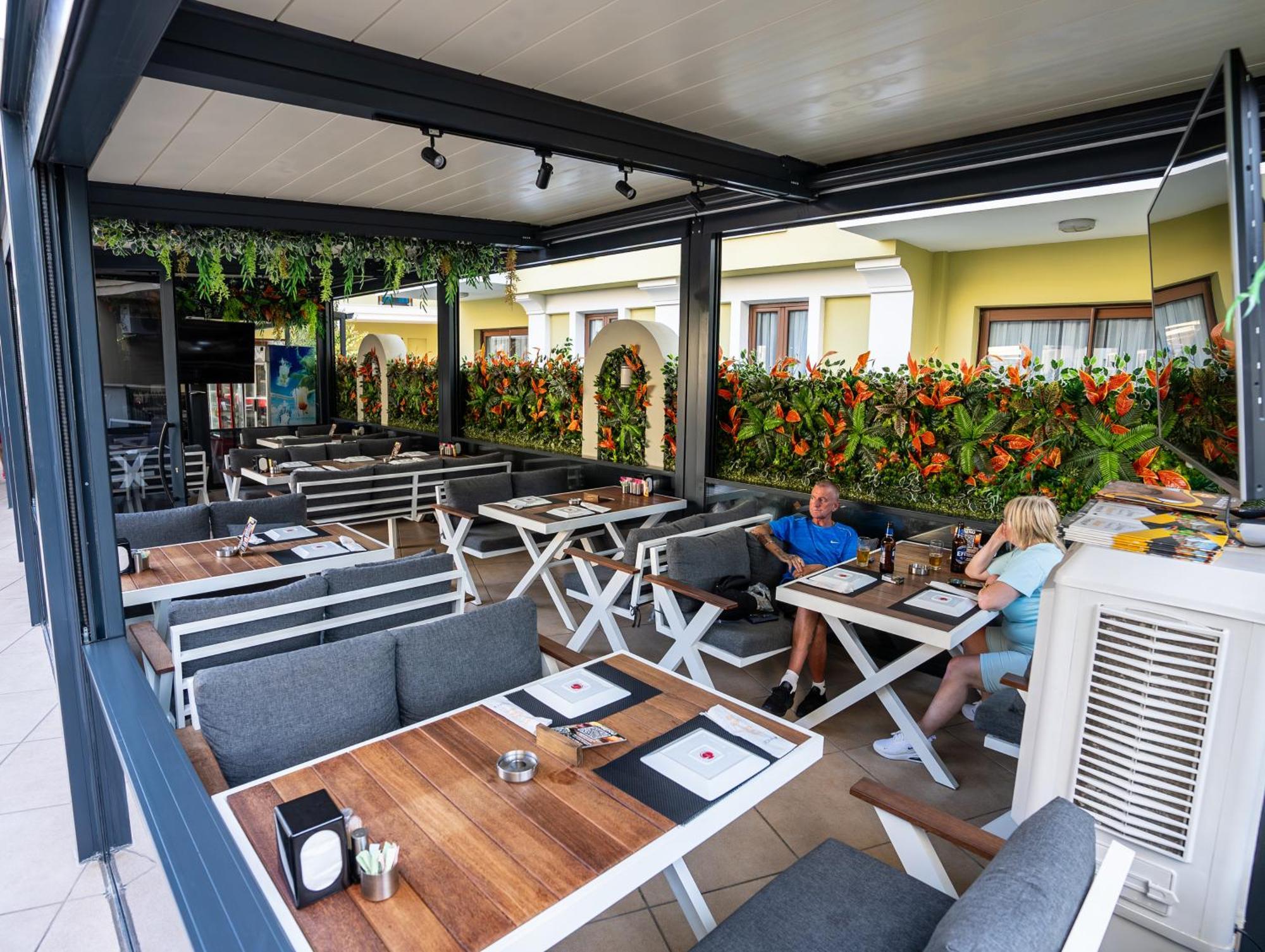 Club Karakas Apart Otel 马尔马里斯 外观 照片